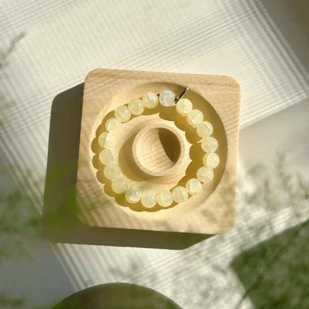 冰透小众设计简约高级感串珠手串