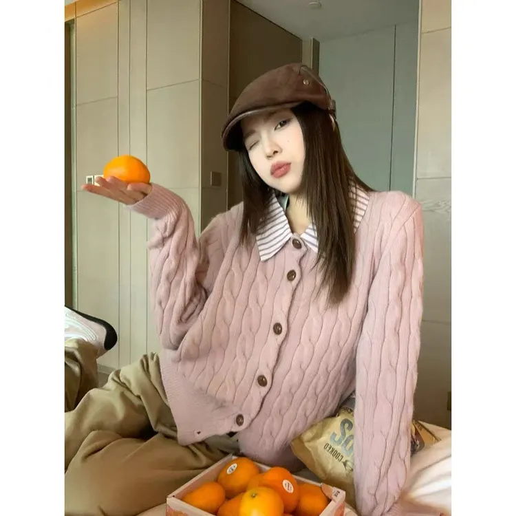 粉色假两件polo领针织开衫女2025冬季外穿独特漂亮毛衣外套