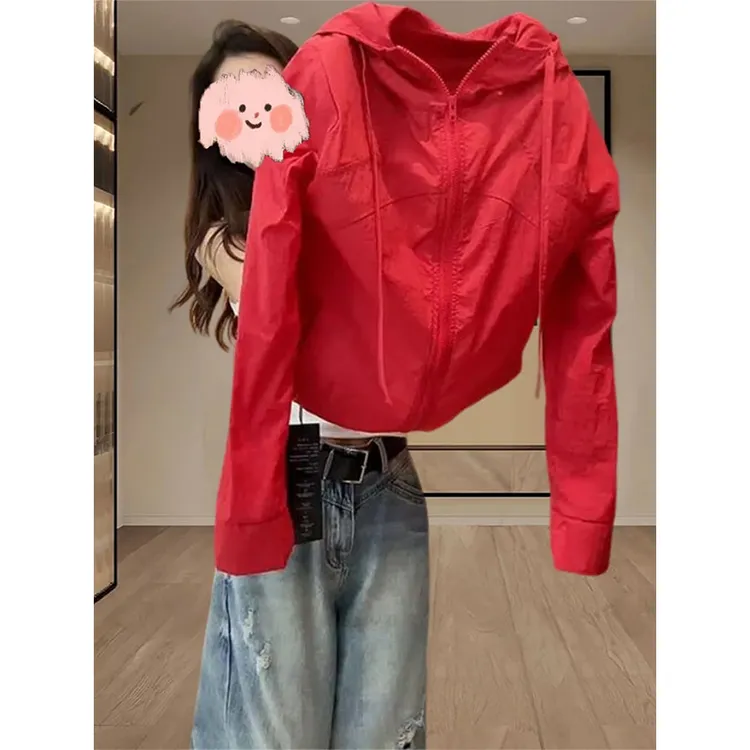 连帽拉链红色短外套女早秋季2025新款轻薄防紫外线防晒服开衫上衣