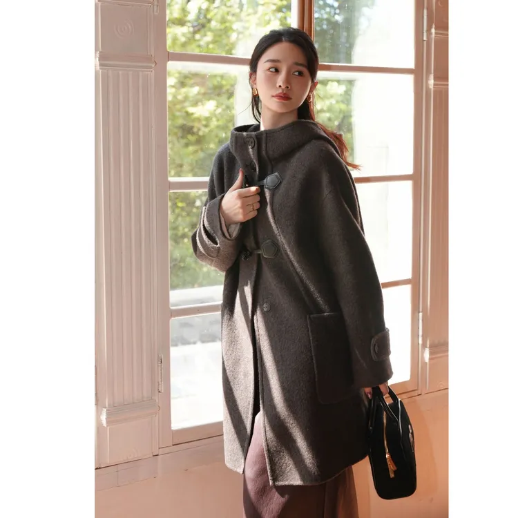 HELA AOMI“0压系列 牛角扣”绵羊毛93%山羊绒经典学院风毛呢大衣