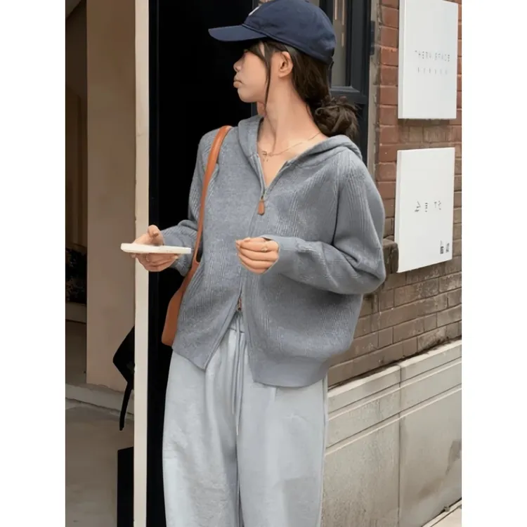 高级感灰色连帽针织开衫外套女2025春季宽松加厚毛衣软糯百搭上衣