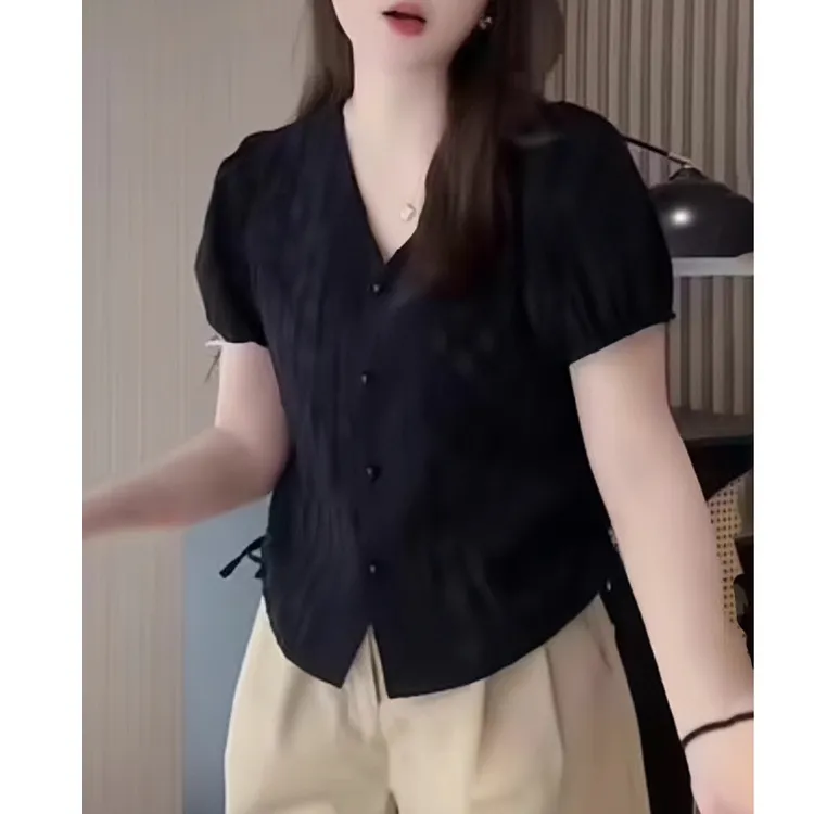 v领黑色高级感开叉衬衫女夏季2025新款时尚显瘦减龄收腰短袖上衣