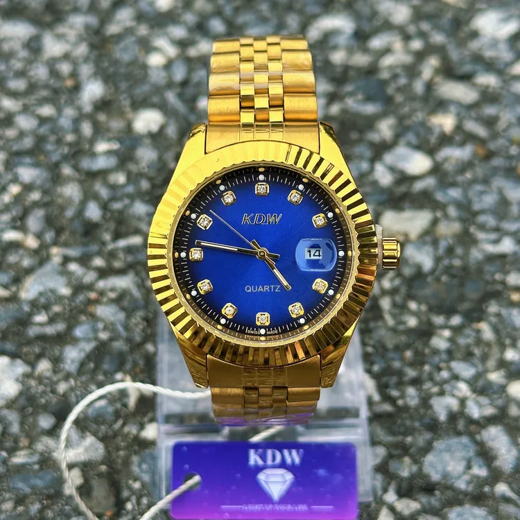 时尚儿童潮流日历石英手表全国发货