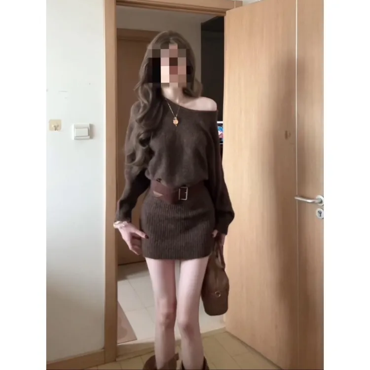 MARIE.COCO辣妹露肩长袖针织连衣裙女秋季新款收腰显瘦包臀短裙子