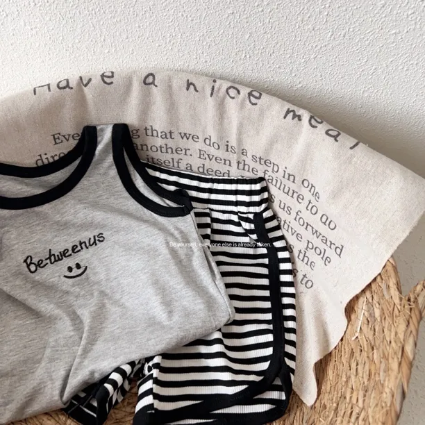 2025新款夏季无袖韩版套装男女宝中性洋气ol套装儿童印花极简风