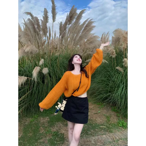 韩系慵懒风橘色灯笼袖针织衫女秋季宽松显瘦短款毛衣上衣裙子套装