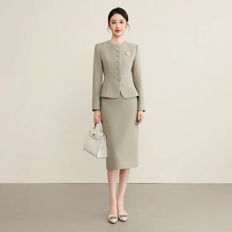 钟老板 法式高级感豆蔻绿职业装女秋冬通勤职场毛呢外套两件套裙