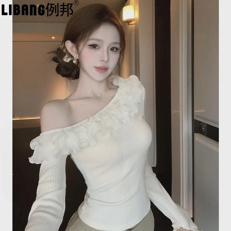 显瘦性感斜肩荷叶边设计感上衣女2025年春季欲纯气质修身长袖t恤