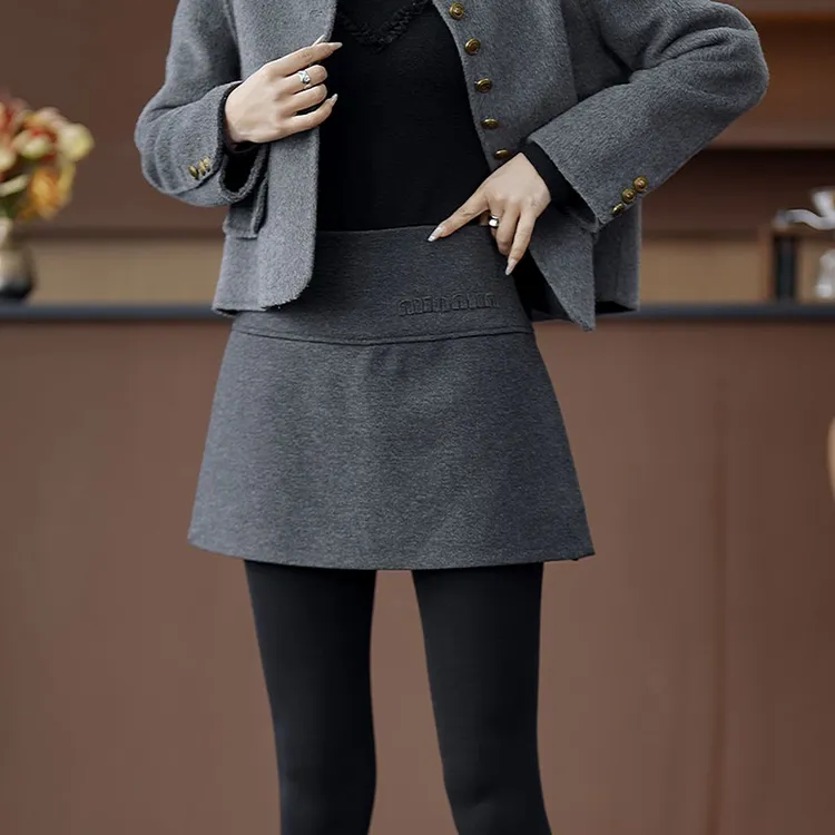 刺绣字母毛呢裙裤短裙冬季高腰显瘦半身裙女
