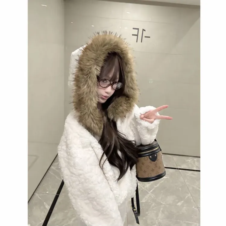 DYS“冬日小暖包”冬季新款云朵绒仿貉子毛领韩版毛毛外套