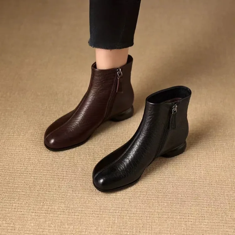 【品牌力荐】秋冬百搭时尚加绒加厚气质舒适高级设计感靴子羊9932