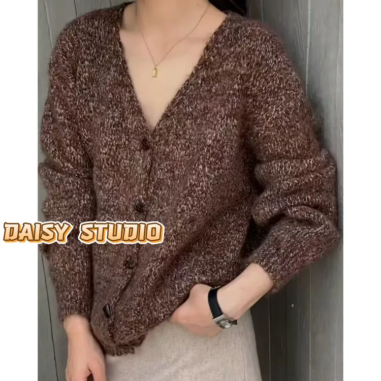 【DAISY】轻职风V领日式毛针织衫