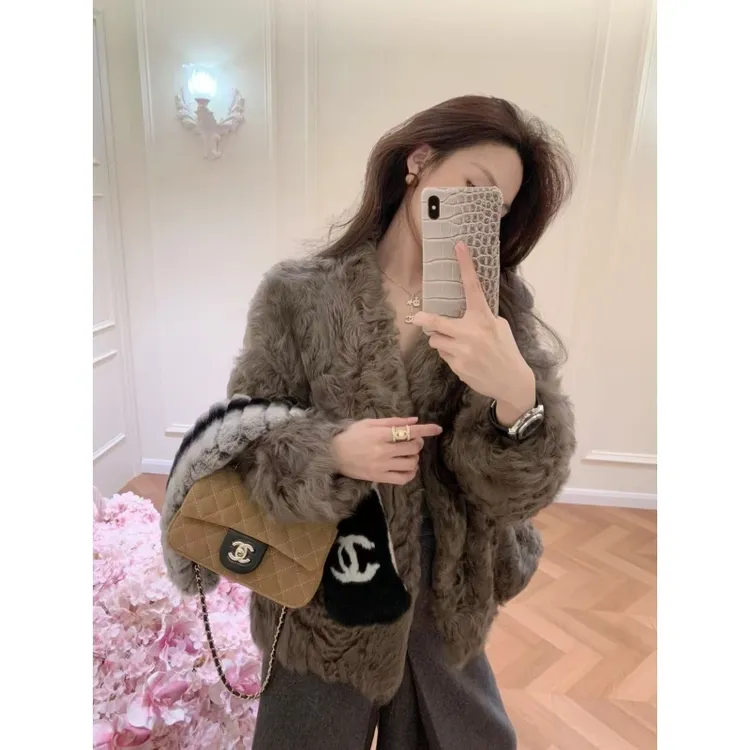 美式休闲辣妹秋冬季穿搭咖色保暖毛毛外套宽松高腰休闲直筒半身裙