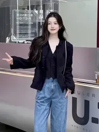 【商场同款】2025秋季新款显瘦百搭圆领长袖小香风短款长袖外套女士