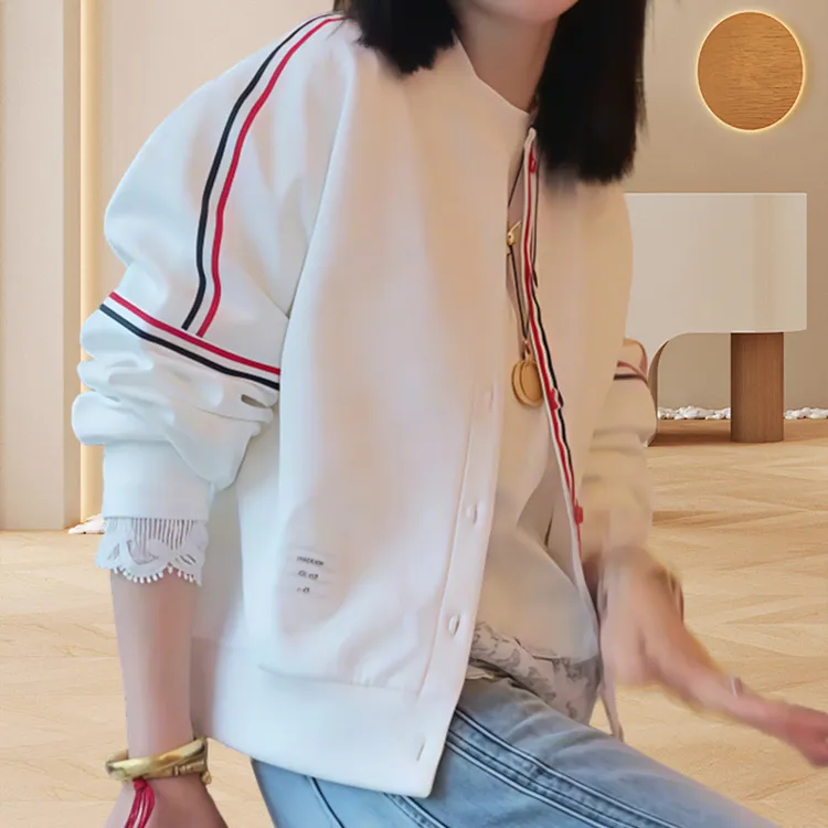 2025春秋季爆款时尚短外套春游出行衣服宽松外套设计感休闲上衣女