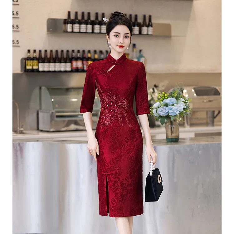 旗袍喜婆婆婚宴装2025新款结婚妈妈礼服高贵年轻红色修身高级感女