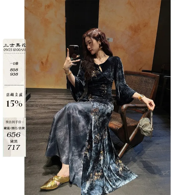三吉黑花「9/28晚20点新品95折」【朝夕】丝绒珠片绣花旗袍拼接连衣裙