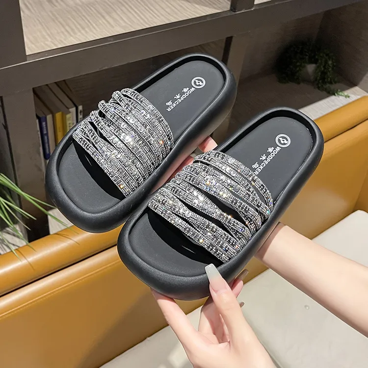 明星款水钻厚底2025夏新款增高黑色网红款凉拖鞋女