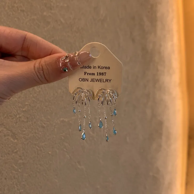 铜合金锆石耳饰 璀璨蓝色烟花流苏耳钉女轻奢浪漫小众高级感耳环