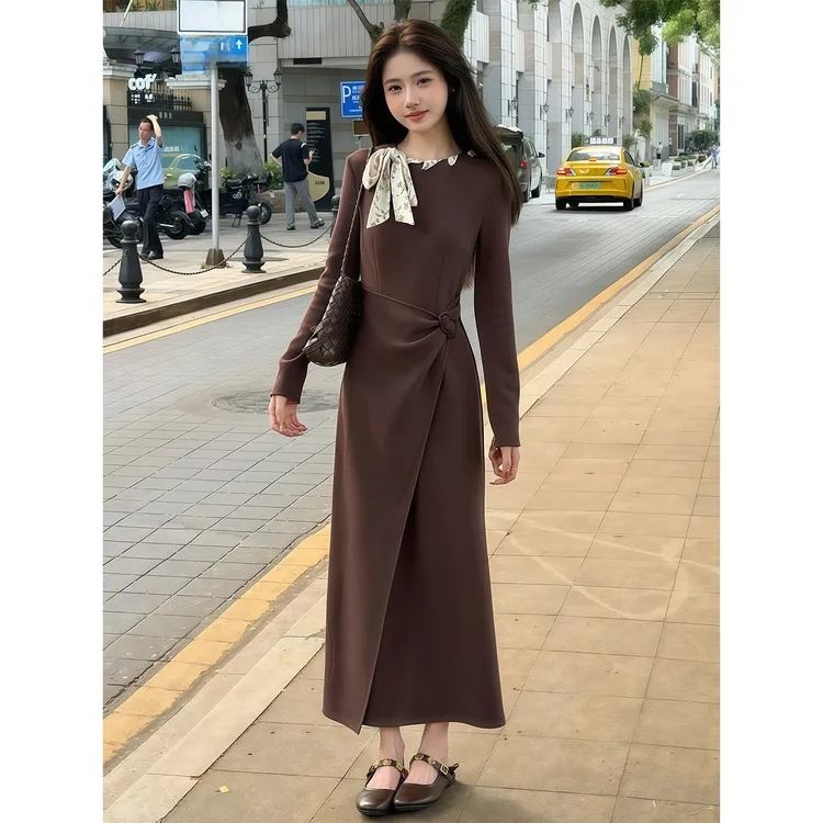韩系小众圆领绑带长袖连衣裙子女秋季新款高级感气质修身显瘦长裙