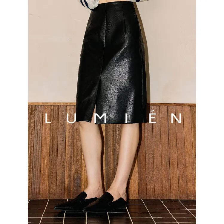 【LUMIEN 新品】“摩登秀场”垂感前开叉lady半裙LX5AQQ030