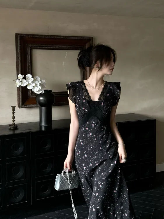 LUOZHIYIN/罗知音R123159W蕾丝拼接收腰花朵连衣裙长款碎花裙子