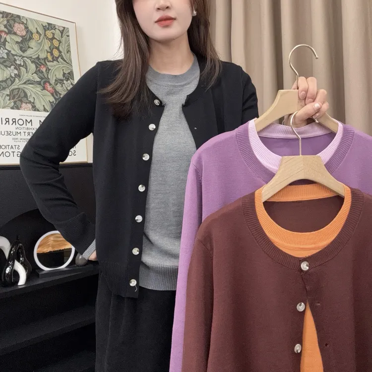 宽松显瘦(90-200斤穿)大码女装拼色假两件针织长袖遮肉显瘦百搭