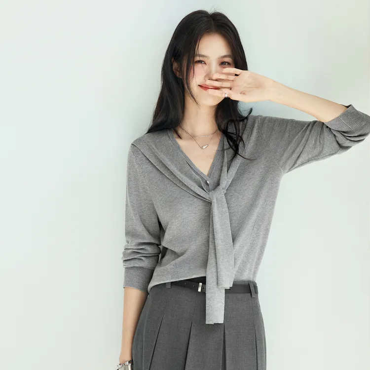 伊芙丽羊毛韩系披肩宽松减龄少女感针织衫女2025秋新款1G8931431