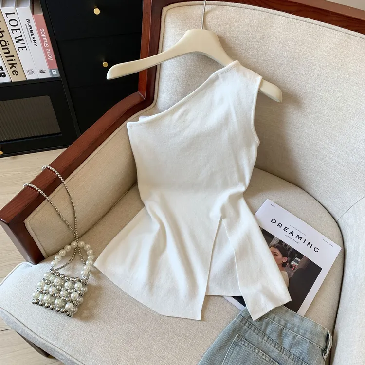 2025夏季新款法式开叉斜肩针织背心女修身无袖纯色上衣百搭短款