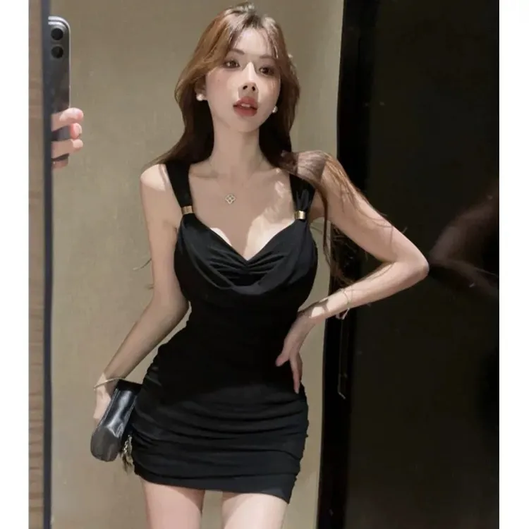 纯欲风辣妹性感吊带连衣裙夏季修身褶皱包臀短裙