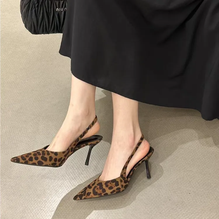 小众法式豹纹高跟鞋包头凉鞋仙女鞋子2025新款春夏季气质尖头单鞋