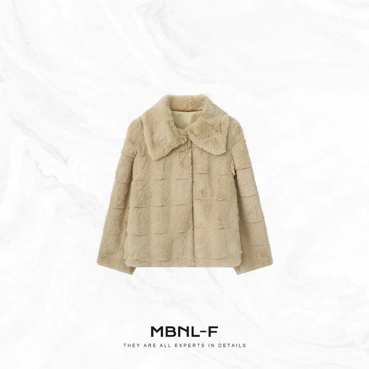 MBNL-F”裸调奶茶” 柔软毛感轻奢时髦调调宽松外套 秦磊XM-XWT5660