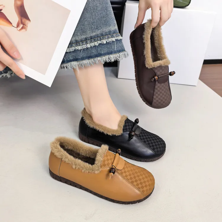 【民族风】时尚拼皮专柜优雅棉鞋 软皮软底防滑冬季时尚保暖豆豆鞋