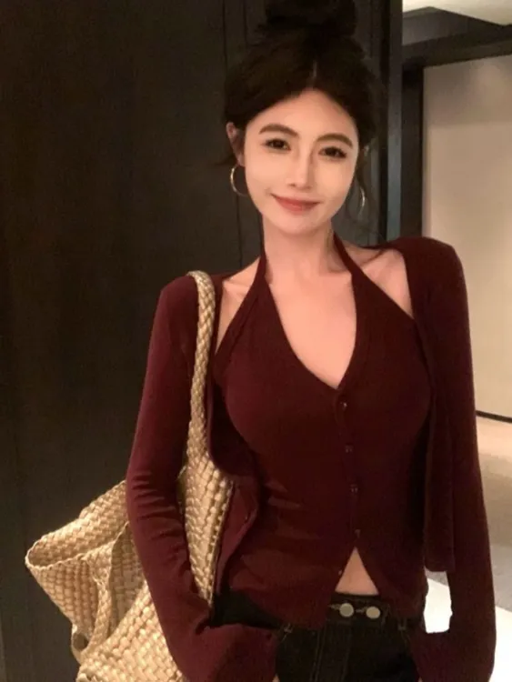 挂脖V领吊带设计假两件上衣秋内搭辣妹独特小众气质打底开衫6833