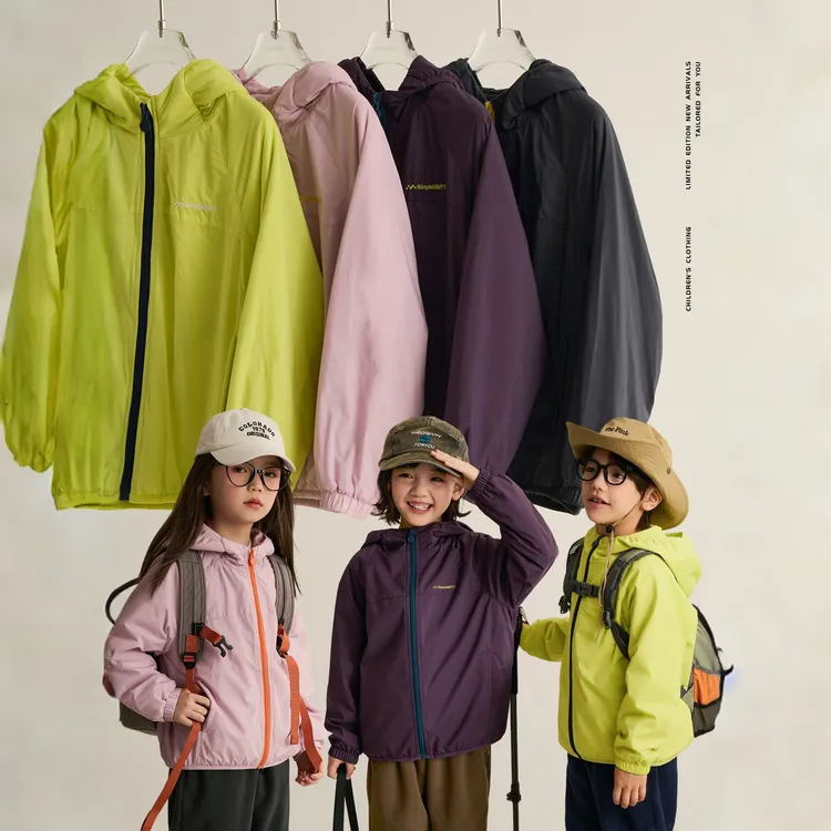 女童冲锋衣秋冬款儿童防风防水保暖亲子连帽外套休闲风韩版潮酷