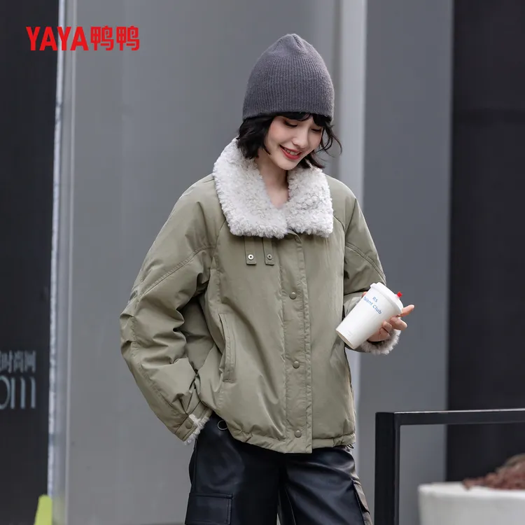 YAYA/鸭鸭羽绒服2025新款正品女款新国标90绒保暖时尚高级外套