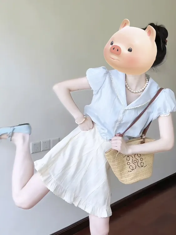 夏季套装女2025新款高级感俏皮蓝色漂亮衬衫搭甜妹独特裙子两件套