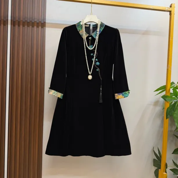 新款大码女装小翻领新中式复古宽松百搭连衣裙