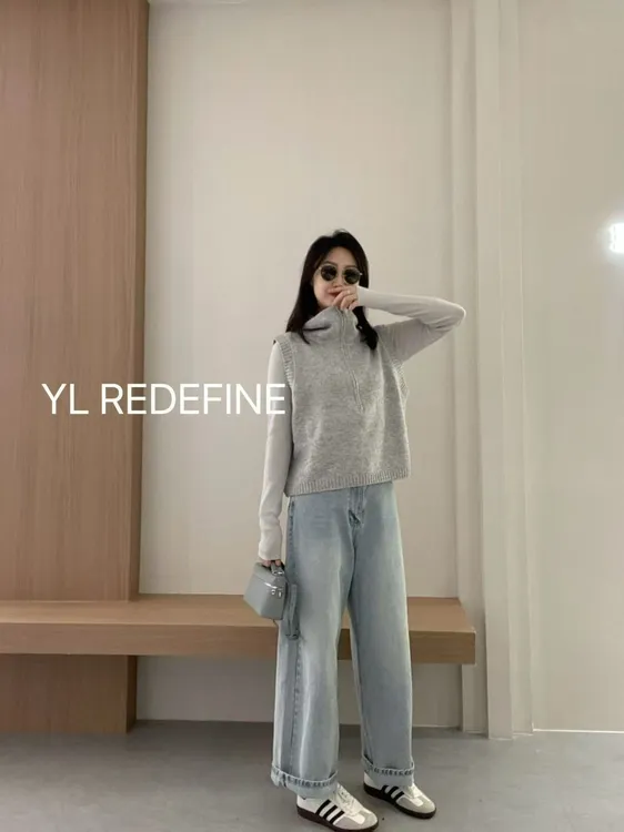 2025秋季新款老钱风灰色半拉链针织马甲女叠穿打底衫牛仔裤三件套