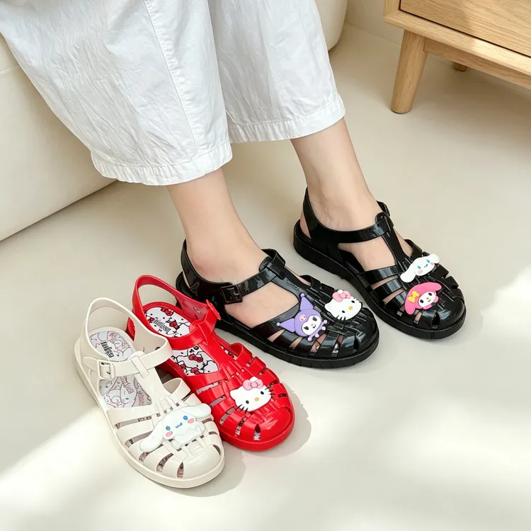 巴西原产凉鞋三丽鸥HelloKitty联名款包头罗马鞋果冻鞋37877