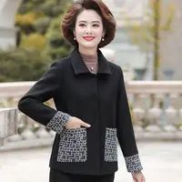B127秋冬新款毛呢外套女短款大码中老年女装呢子大衣妈妈装时尚