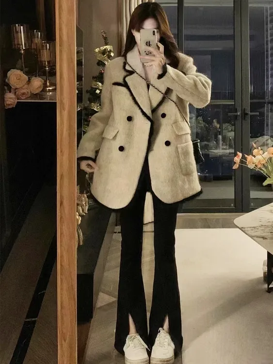 小香风毛呢西装外套女冬季新款加棉加厚高级感慵懒风羊毛呢子大衣