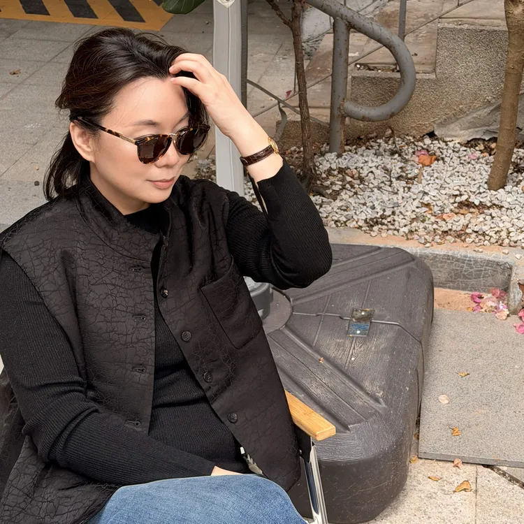 Ms.Qnn“时光叠影”定织重磅提花静奢百搭显瘦棉服马甲 52C1003 Q姐
