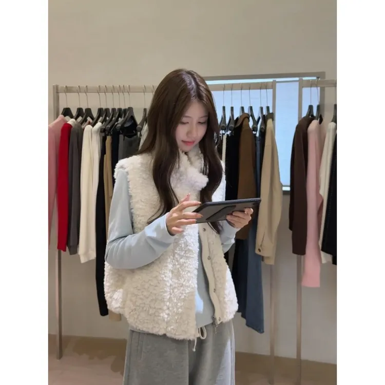 MARIE.COCO秋冬新款羊羔毛加厚马甲外套内搭打底衫阔腿休闲裤套装