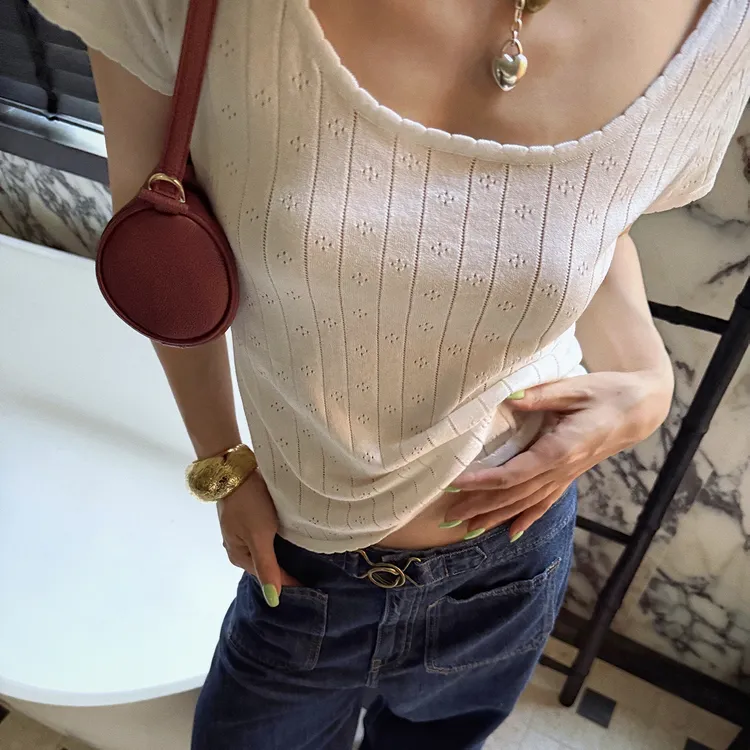 Vane｜“糯米”baby肌镂空碎花/波浪花边针织上衣～