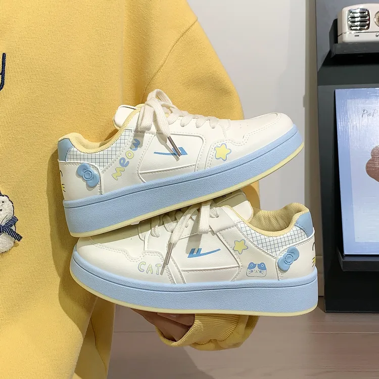 回力巨好看的鞋原创设计小白鞋女学生秋季爆款厚底可爱面包鞋板鞋