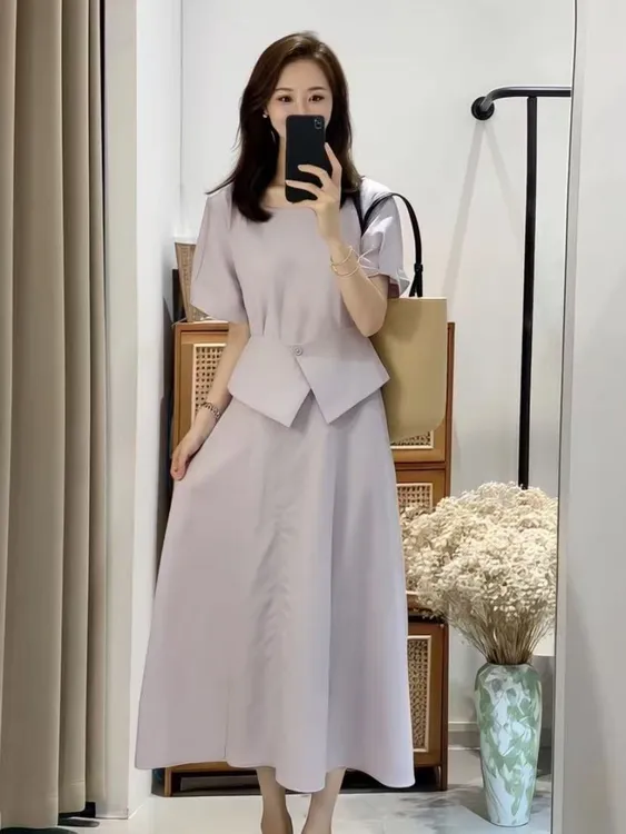 2025新款夏日多巴胺穿搭小个子森系巨好看的紫色小香风收腰连衣裙