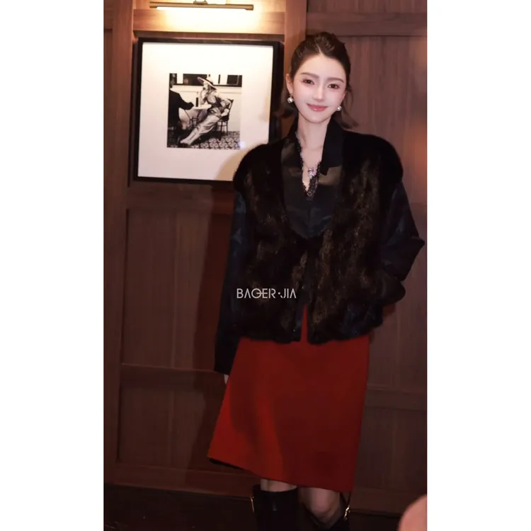 52-宝儿家含幂BH39925411XQ真丝亚麻水貂毛新中式白鹅绒高奢外套