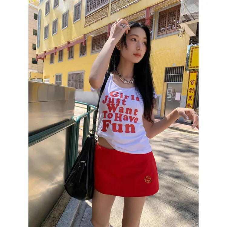 辣妹显瘦韩系高腰a字裙半身裙气质红色短裙子夏季刺绣女新款百搭