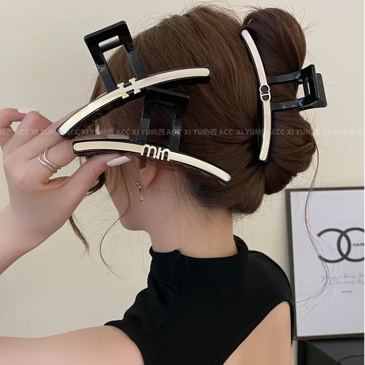 简约韩风高级感钛钢百搭字母网红冷淡风大抓夹气质盘发后脑勺发饰商品图